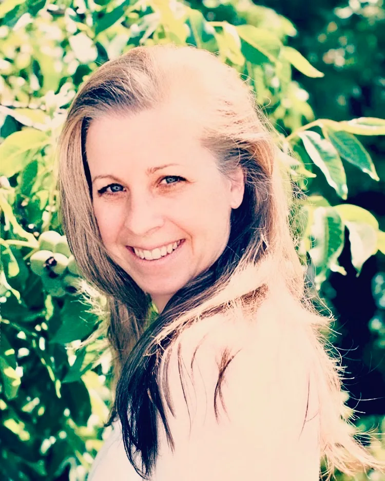 Svenja Lippold im Garten